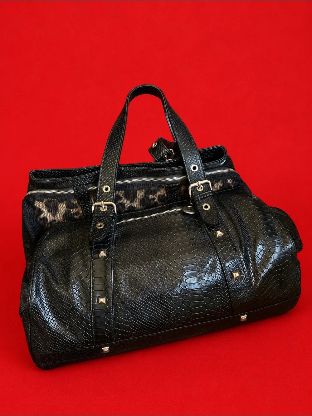 JCLA Jeanne Chinn Los Angeles Bond Girl Smuggler Deluxe Pet Purse